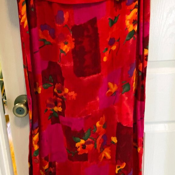 Vintage 80s Sleeveless Red Dress w/Slit, size Lg, and Matching Jacket, Size Med - Picture 11 of 11